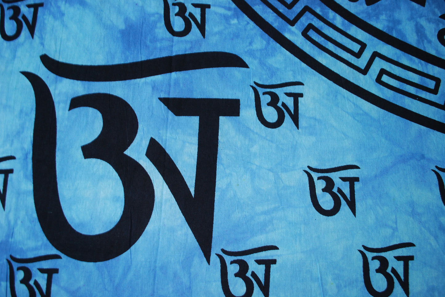 Giant Om Bed Throw