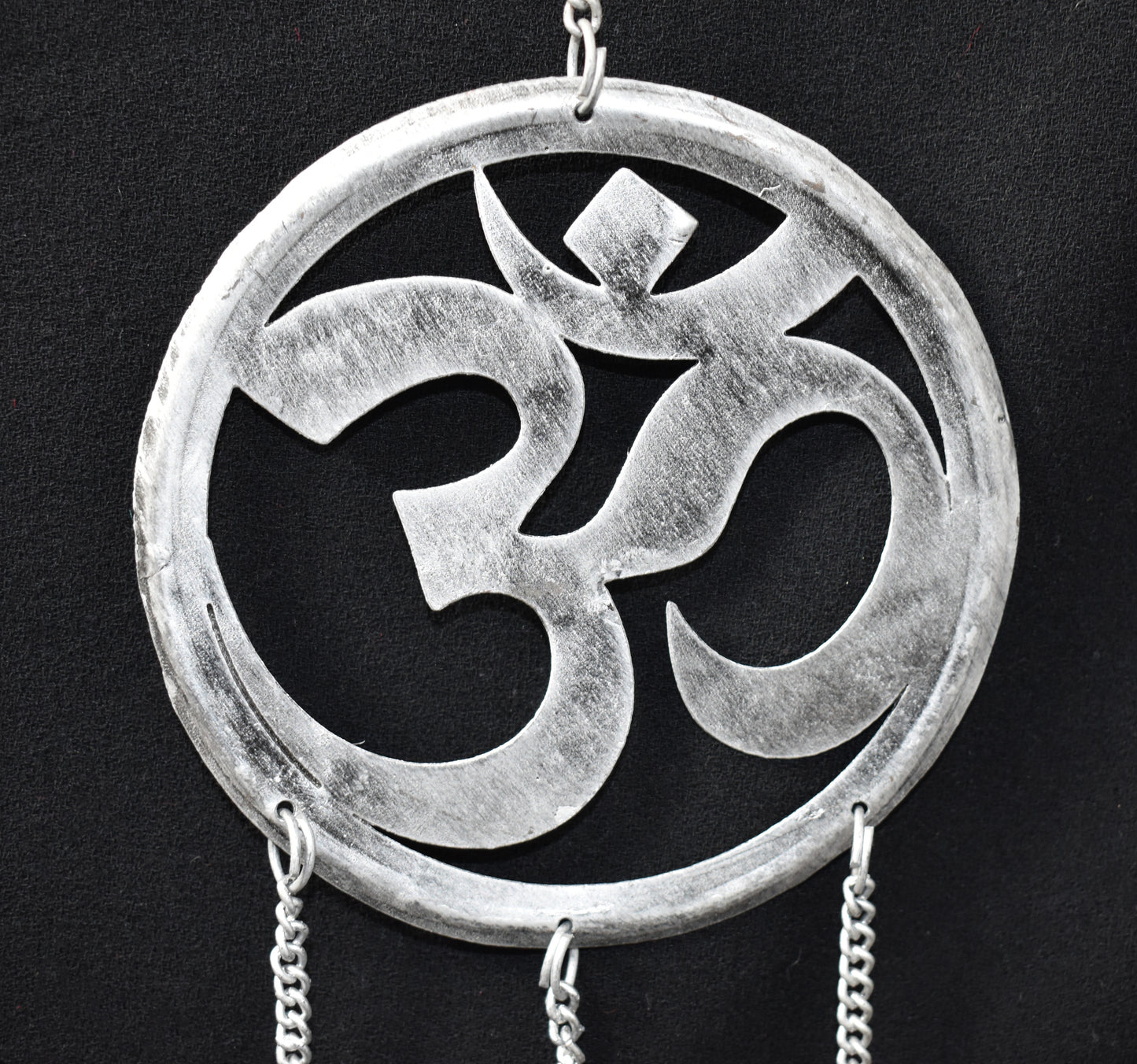Hanging Om