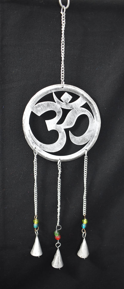 Hanging Om
